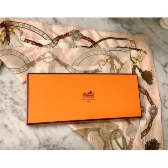 Hermes Gavroche 45 cm Scarf Pink/Brown/Gold/White Tone - Picture 3 of 4